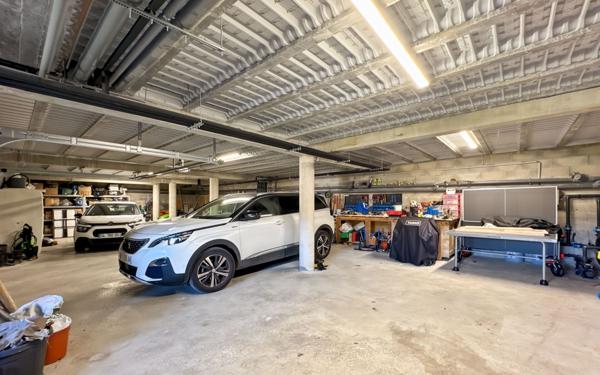 Maison à vendre    6 pièces • 200 m2 Trélissac