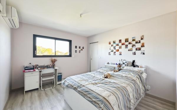 Maison à vendre    6 pièces • 200 m2 Trélissac