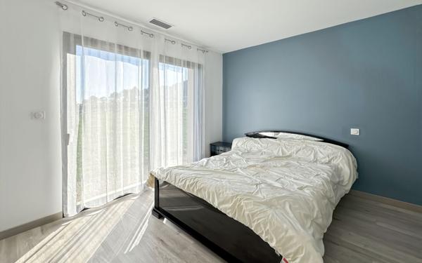 Maison à vendre    6 pièces • 200 m2 Trélissac