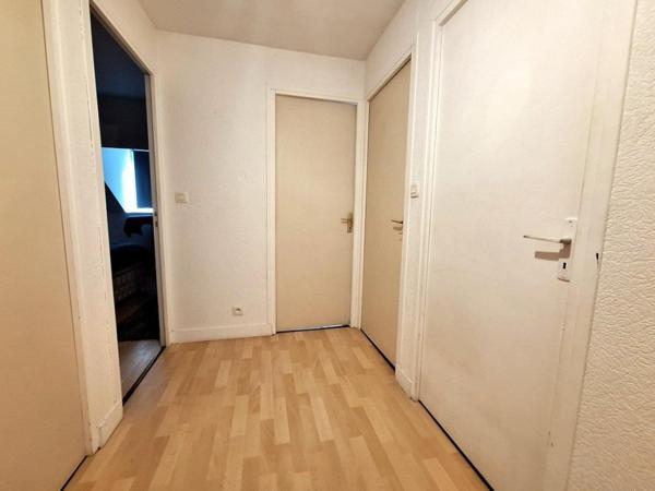 Immeuble de rapport composé d'un fond de commerce BAR PMU FDJ et d'un Appartement T4