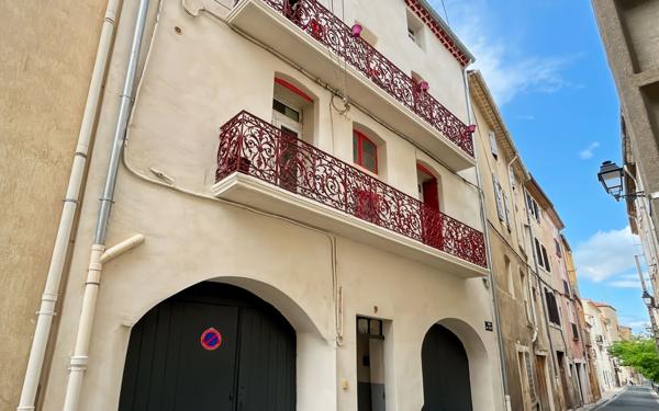 Immeuble à vendre    9 pièces • 224 m2 Béziers