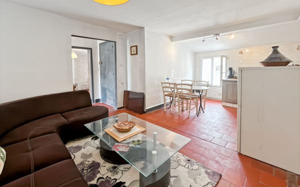Immeuble à vendre    9 pièces • 224 m2 Béziers