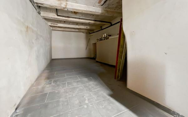 Immeuble à vendre    9 pièces • 224 m2 Béziers