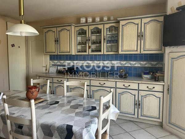 En exclusivité maison plain-pied Magné de 200 m² environ