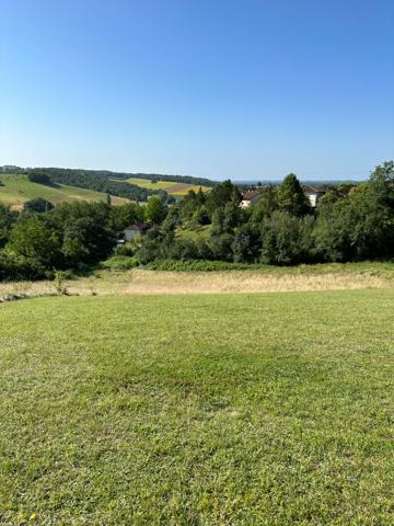 A VENDRE terrain constructible de 5031 m2 à Miramont d'Astarac