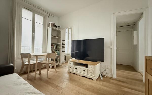 Appartement à vendre    3 pièces • 39,80 m2 Vanves