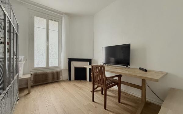 Appartement à vendre    3 pièces • 39,80 m2 Vanves