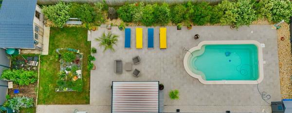 Villeneuve-sur-Lot maison contemporaine de 115 m² avec piscine sur un terrain de 800 m². Venez découvrir cette villa contemporaine construite en 2023, offrant confort, modernité et excellente performance énergétique (DPE A/A). Elle se compose d'une lumi , Villeneuve sur lot