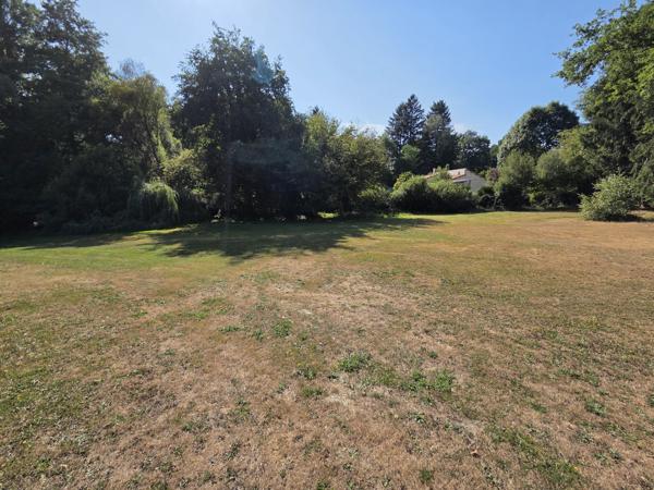 Terrain
        
        - 1100 m² Exclusivité 59 900 € *