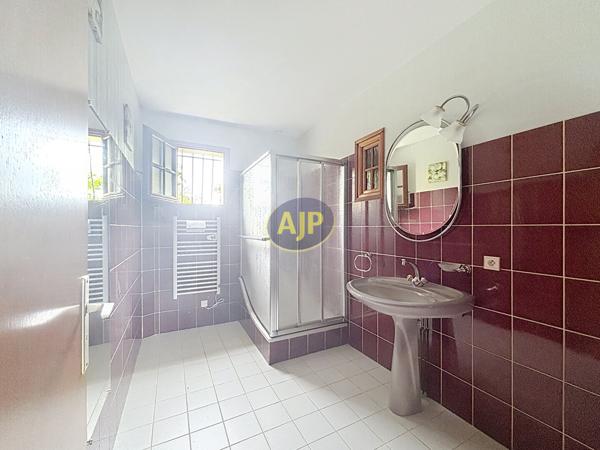 Vente maison Bords : 295 540 € - AJP Immobilier Rochefort