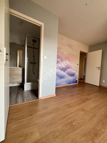 A 15 MIN DE REIMS - MAISON AVEC GARAGE ET JARDIN - 5 CHAMBRES