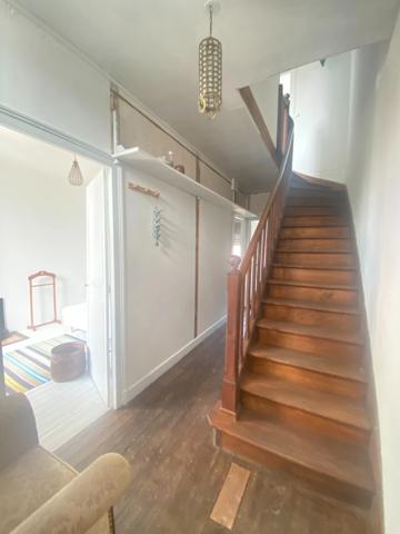 EN EXCLUSIVITE ! Maison de ville de caractère, 248m², 6 chambres, avec cour 153 500 €