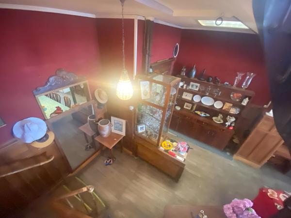 EN EXCLUSIVITE ! Maison de ville de caractère, 248m², 6 chambres, avec cour 153 500 €