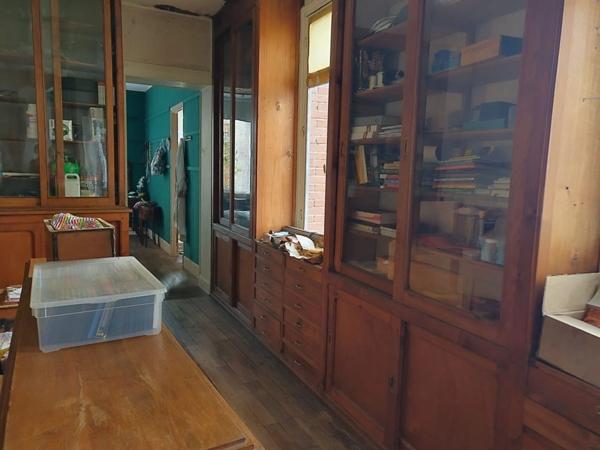 EN EXCLUSIVITE ! Maison de ville de caractère, 248m², 6 chambres, avec cour 153 500 €