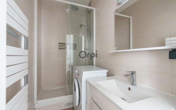 Appartement à vendre    3 pièces • 50 m2 Maisons-Alfort