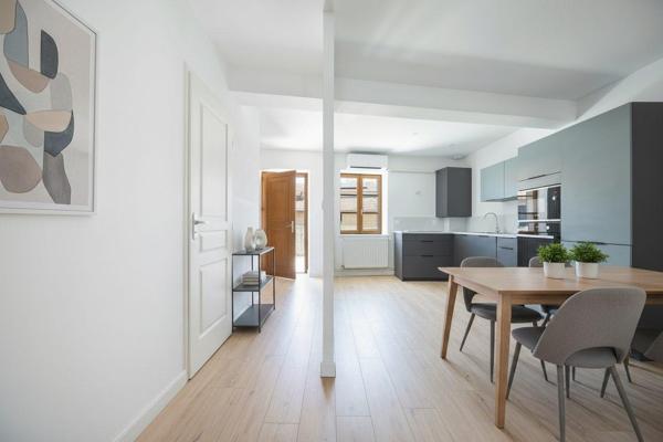 Duplex 100 m2 hyper centre avec terrasse au calme