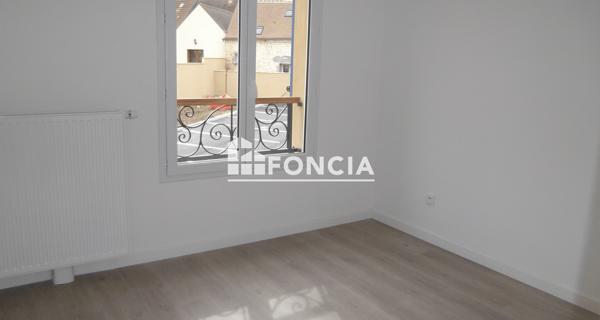 Location Appartement 3 pièces 64.38 m² - ÉTampes 91150