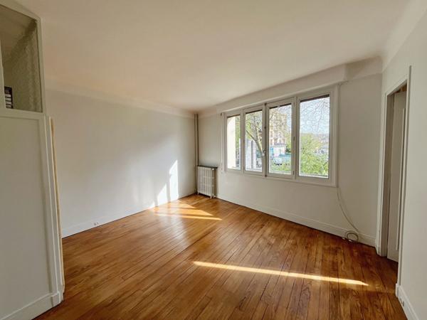 Appartement 3 pièces idéalement situé en plein centre de Nanterre !