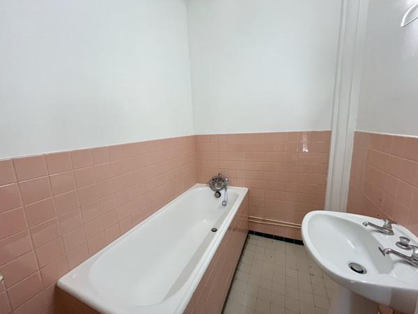 Appartement 3 pièces idéalement situé en plein centre de Nanterre !