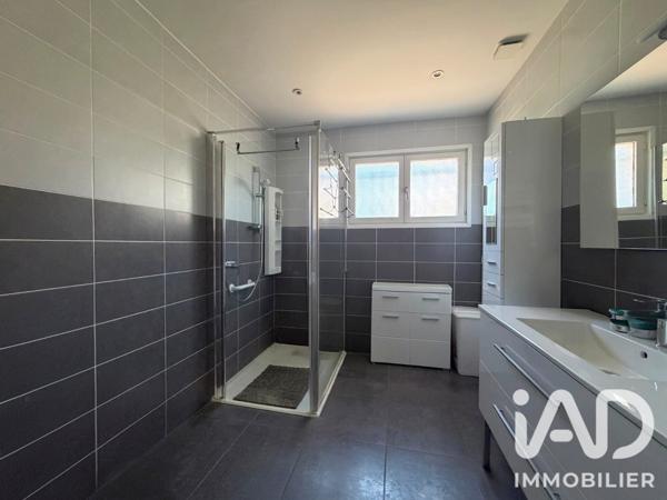 Maison à vendre 6 pièces 111 m² Preignac