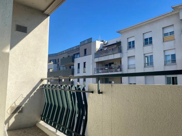 APPARTEMENT T2 A LOUER - VILLEURBANNE Gratte-Ciel-Est 59.13 m 2 940 € charges comprises par mois