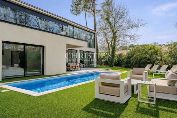 PYLA SUR MER – LUMINEUSE VILLA AVEC PISCINE