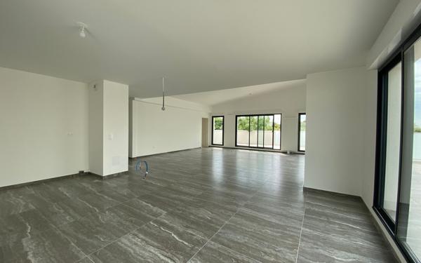 Appartement à louer    4 pièces • 151,50 m2 La Rochelle