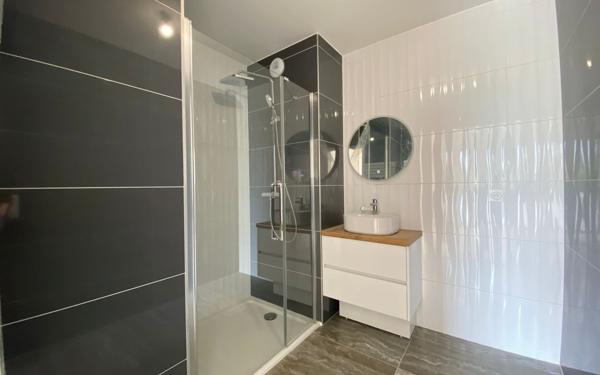 Appartement à louer    4 pièces • 151,50 m2 La Rochelle