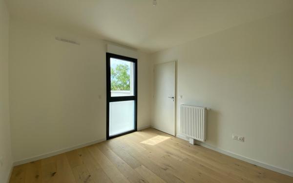 Appartement à louer    4 pièces • 151,50 m2 La Rochelle