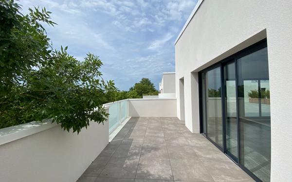 Appartement à louer    4 pièces • 151,50 m2 La Rochelle