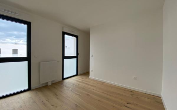 Appartement à louer    4 pièces • 151,50 m2 La Rochelle