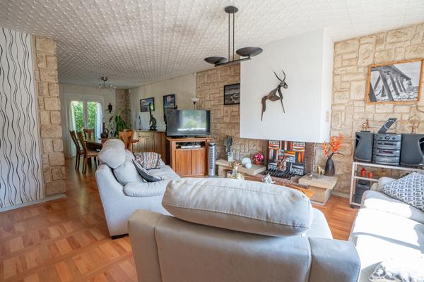 Maison Charmante maison de plain pied - 4 chambres - Corbiac 117 m²