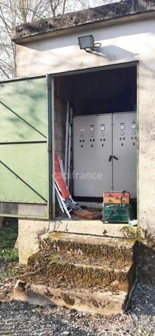 Dpt Sarthe (72), à vendre LA CHARTRE SUR LE LOIR terrain 817 m² bord de Loir (20m) avec compteur EDF