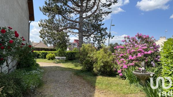 Pavillon 6 pièces de 126 m² à Digoin (71160)