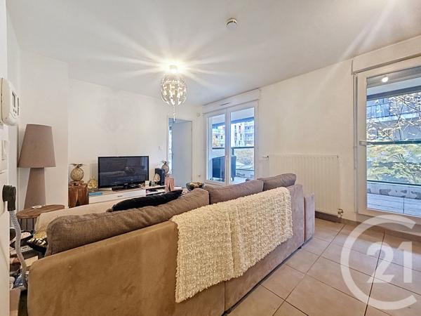 Appartement F2 à vendre  2 pièces - 41,53 m2 FRESNES - 94