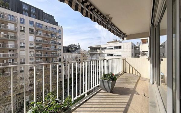 Appartement à vendre    5 pièces • 117 m2 Paris 15