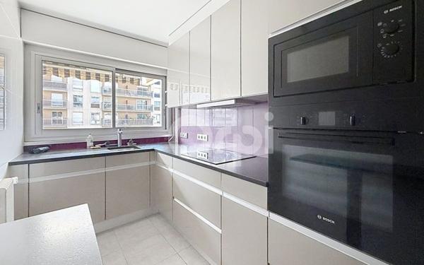 Appartement à vendre    5 pièces • 117 m2 Paris 15