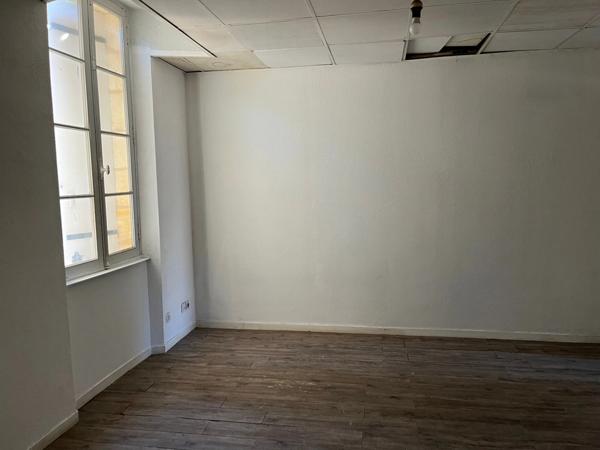 Immeuble de rapport 5 studios centre ville de Libourne