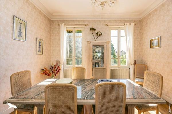 Maison 680 000 € Gaillac 17 p 500 m² DPE D