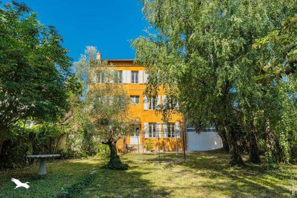Maison 680 000 € Gaillac 17 p 500 m² DPE D