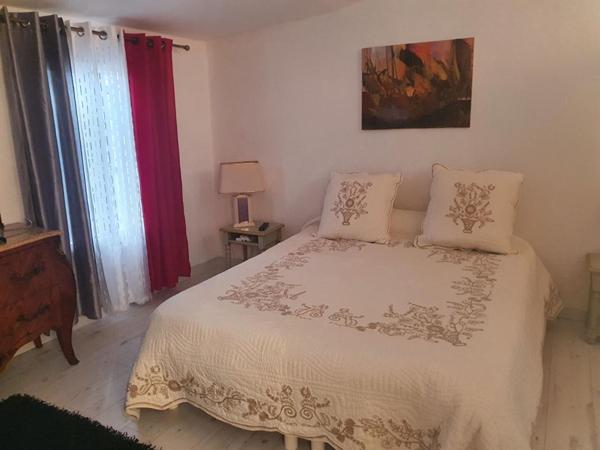 NANS LES PINS MAISON DE VILLAGE T3