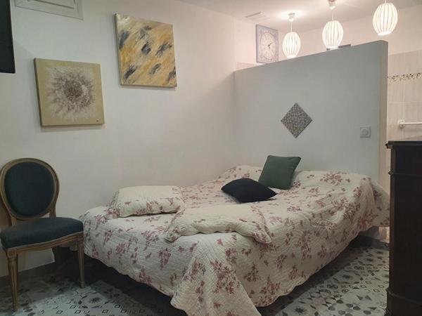 NANS LES PINS MAISON DE VILLAGE T3