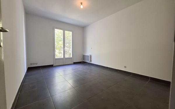 Maison à vendre    4 pièces •  Médis