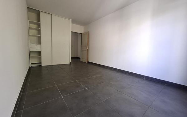 Maison à vendre    4 pièces •  Médis