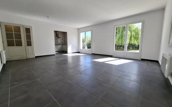 Maison à vendre    4 pièces •  Médis