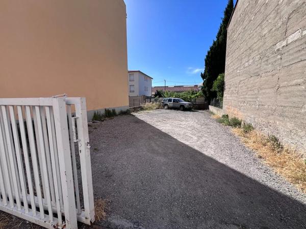 Magnifique opportunité , terrain constructible en centre ville de Perpignan de 176 m² possibilités nombreuses