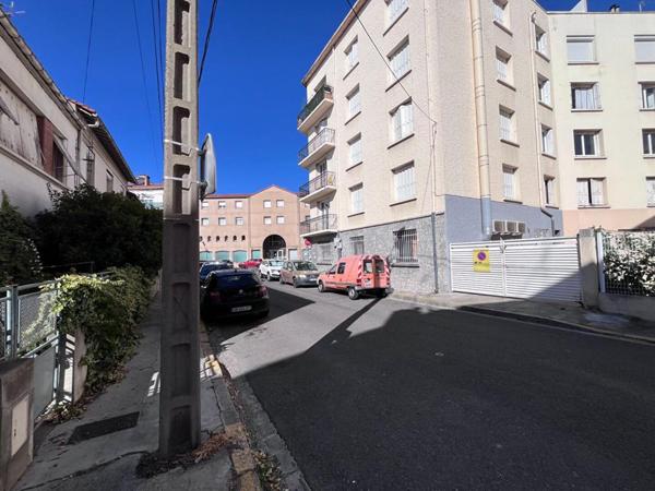 Magnifique opportunité , terrain constructible en centre ville de Perpignan de 176 m² possibilités nombreuses