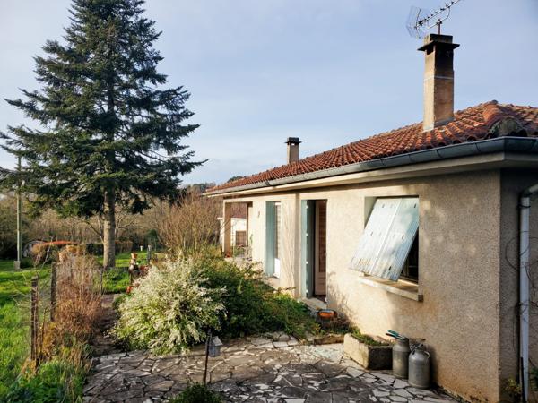 Dans un hameau à 7 kms de Castres, villa de plain pied Castres (81100)