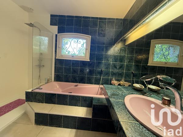 Maison à vendre 5 pièces 237 m² Pierrelatte