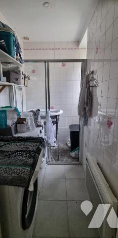 VISSEICHE - Bourg : Maison pierres avec dépendance et terrain